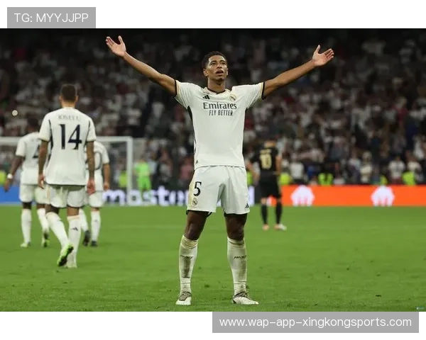 贝林厄姆抢点头球助皇马领先