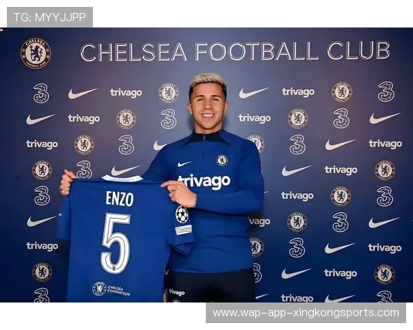 恩佐中场送出贯穿防线的地滚球，助攻杰克逊单刀破门