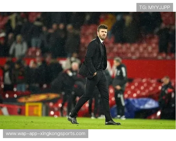 曼联迎战热刺，卡里克力挺红魔迎接新挑战